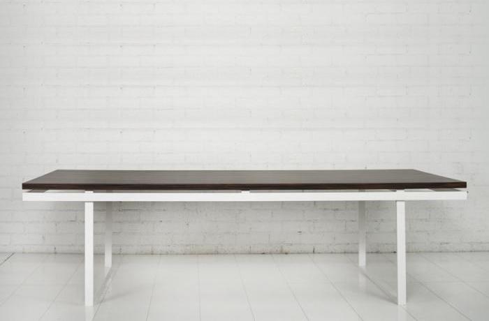 Neutra Dining Table
